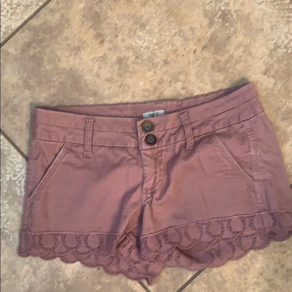 BKE mauve color cotton shorts